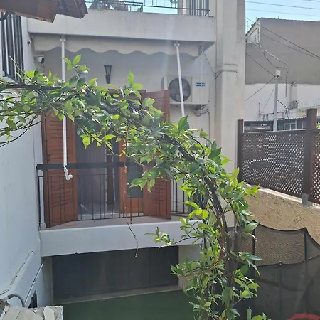 Petroupoli Apartments Atene Esterno foto
