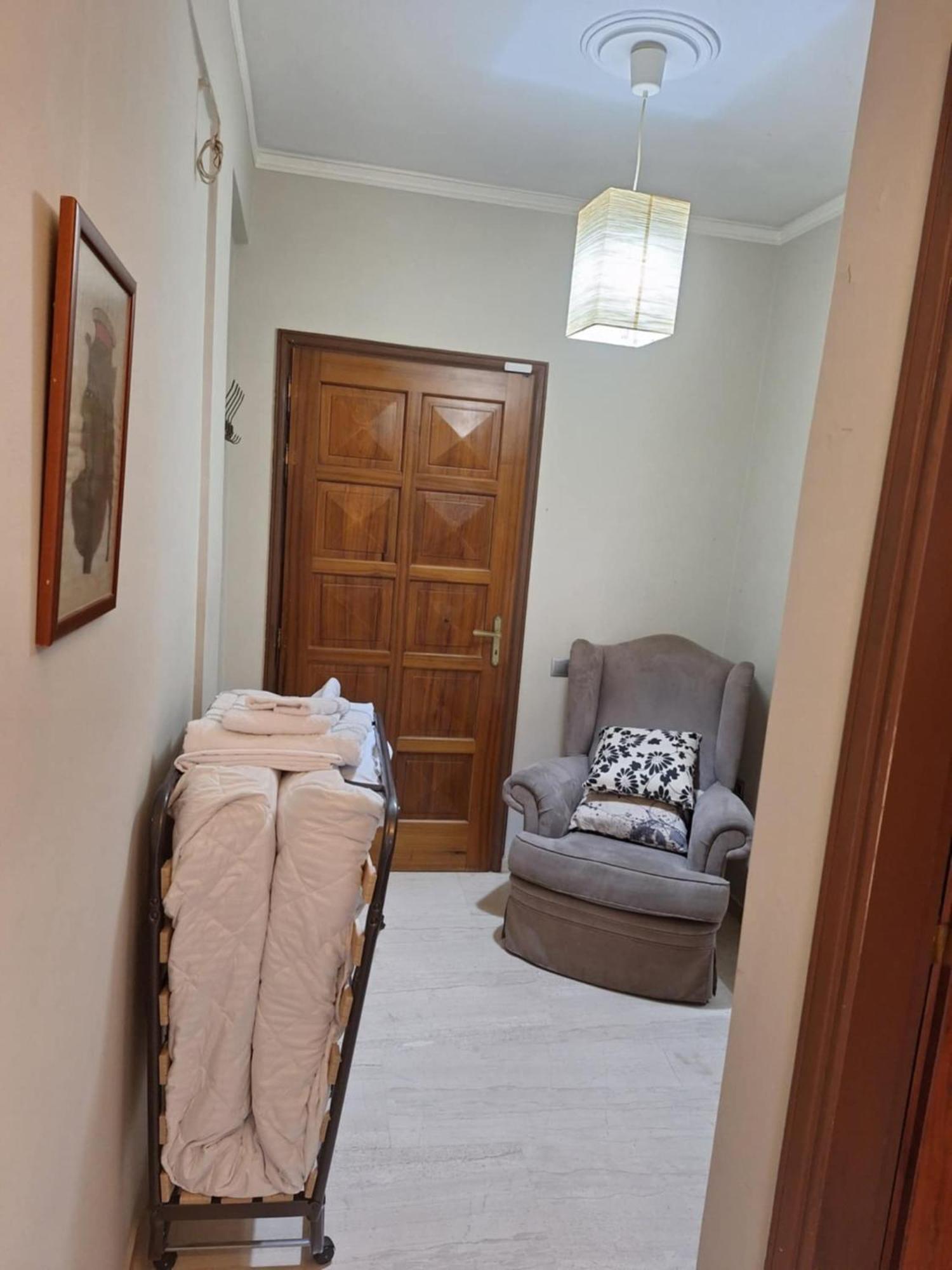 Petroupoli Apartment *